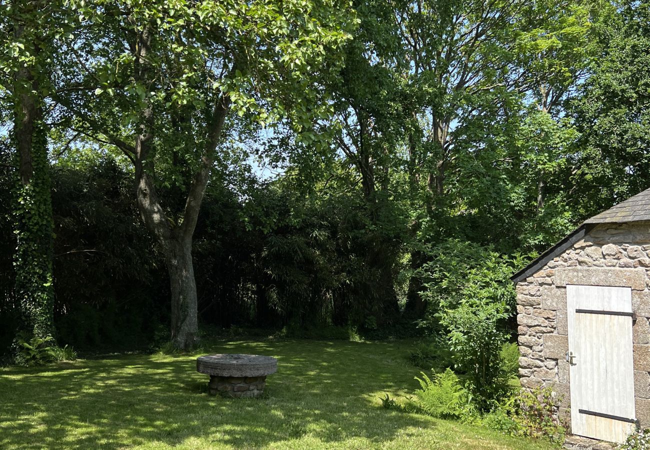 Maison à Plourin - TY MAEN - Authentique moulin du 18ème proche mer