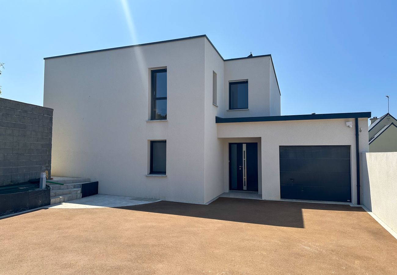 Maison à Ploudalmézeau - TY GLAZIK - Maison neuve avec piscine intérieure